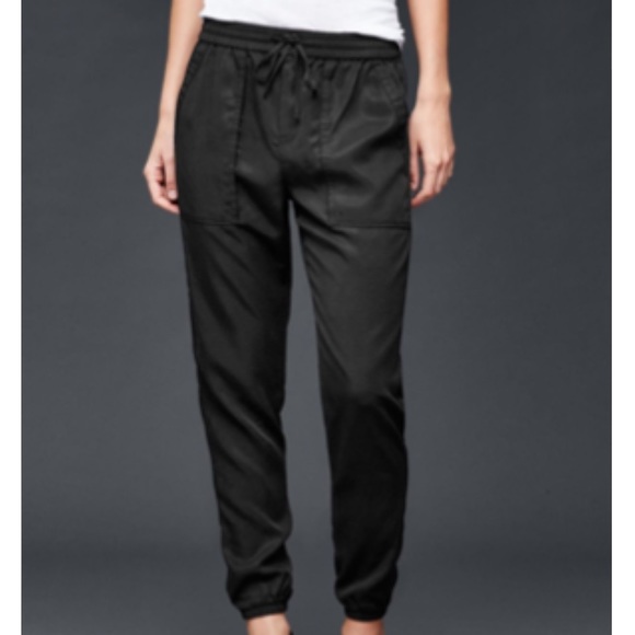 GAP Tencel Jogger Pants – Black – XS – Excellent Condition - Picture 7 of 7